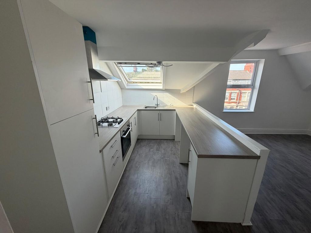 Property photo 2 of 16 Kitchen