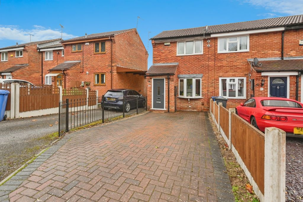 Property photo 1 of 17