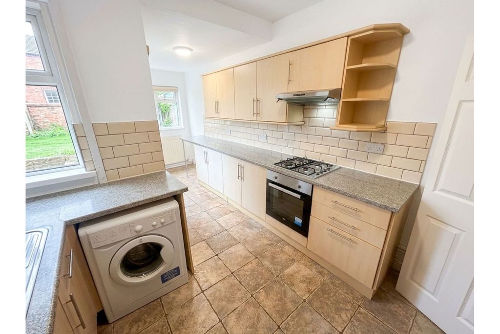 Property photo 2 of 14