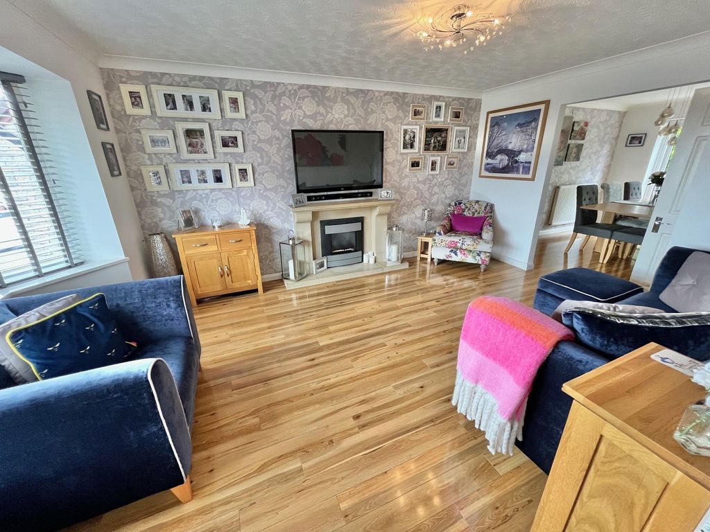 Property photo 2 of 26