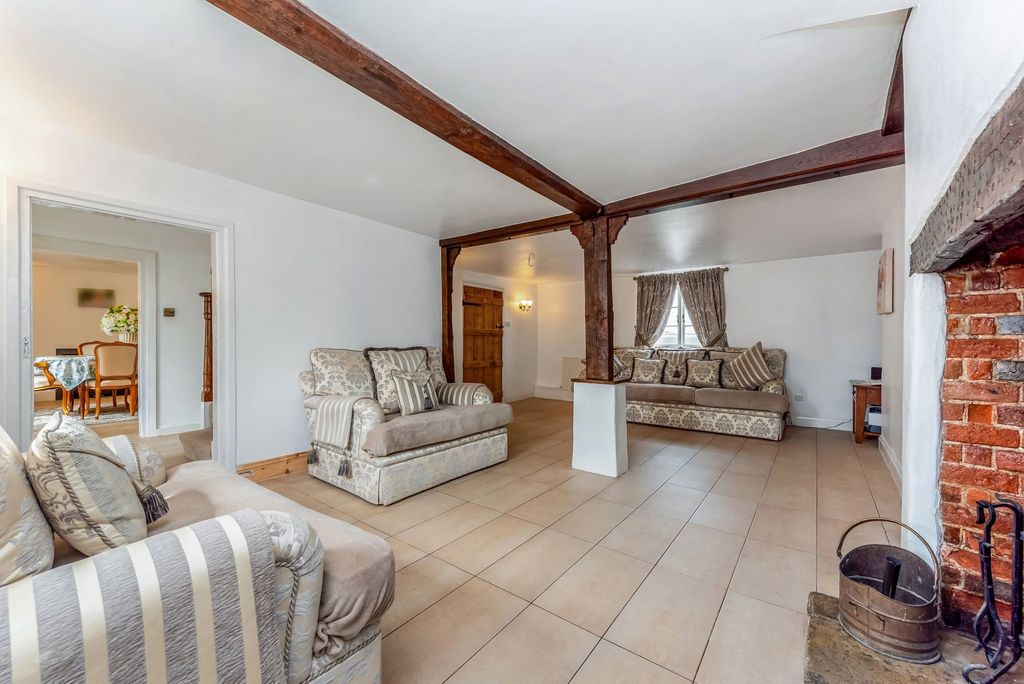 Property photo 2 of 35