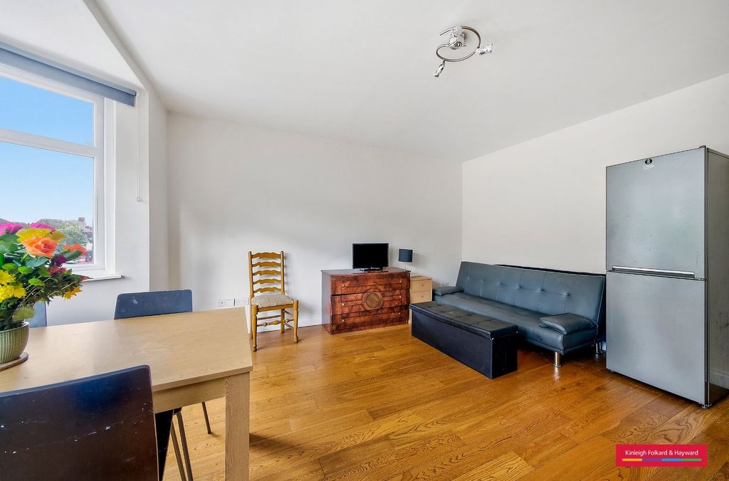 Property photo 1 of 11 Picture No. 02