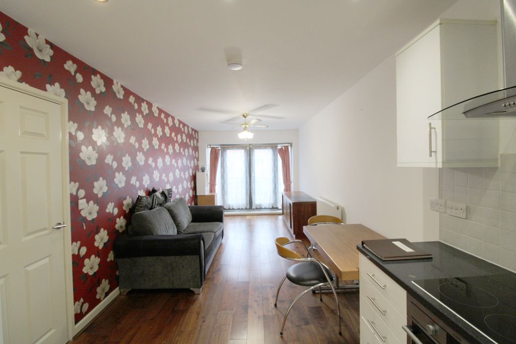 Property photo 2 of 5