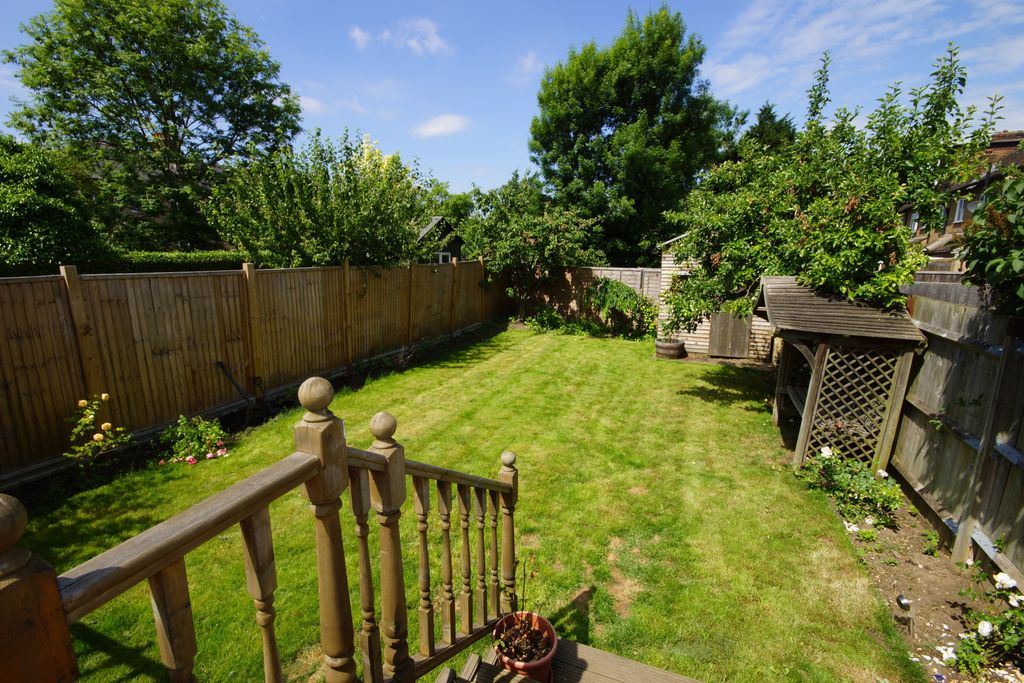 Property photo 2 of 11