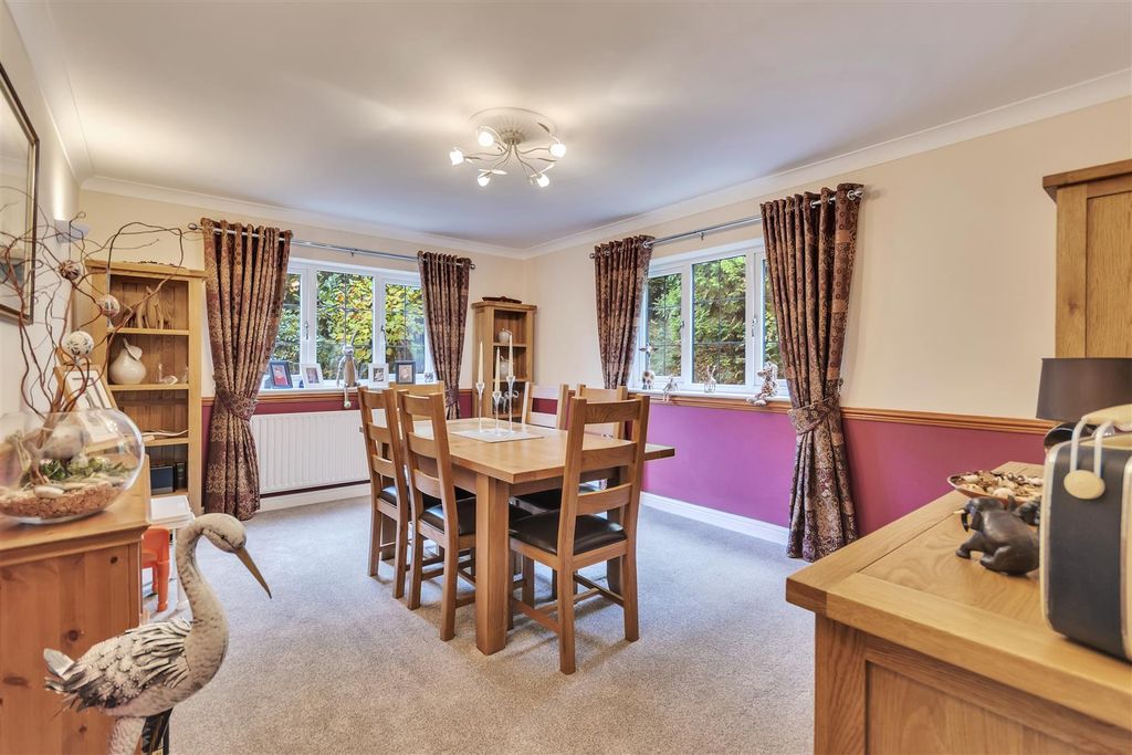 Property photo 3 of 32 Dining Room