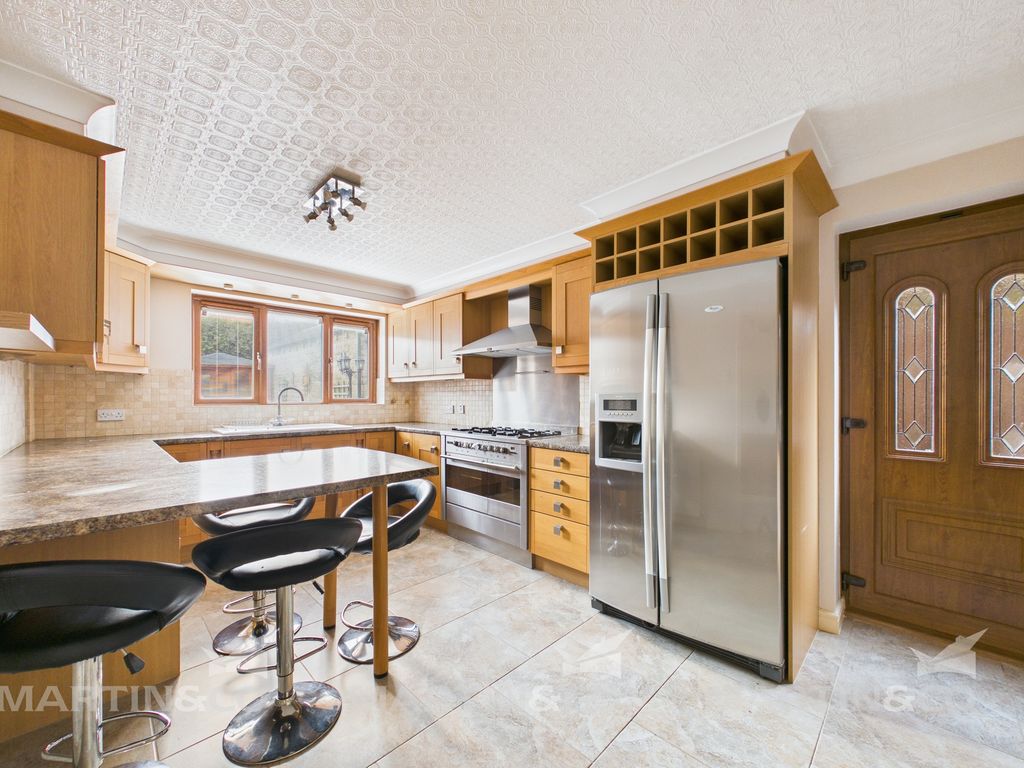 Property photo 2 of 24 Cam02406G0-Pr0570-Still005