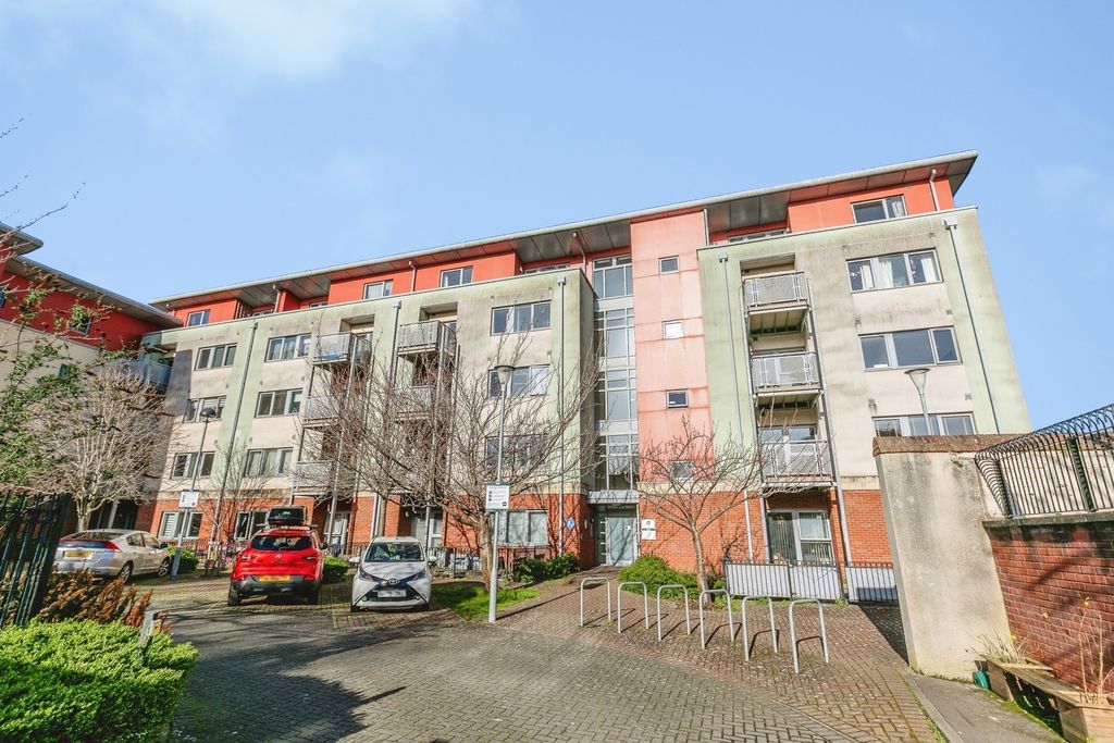 Property photo 1 of 10 Pbox-Img.Jpg