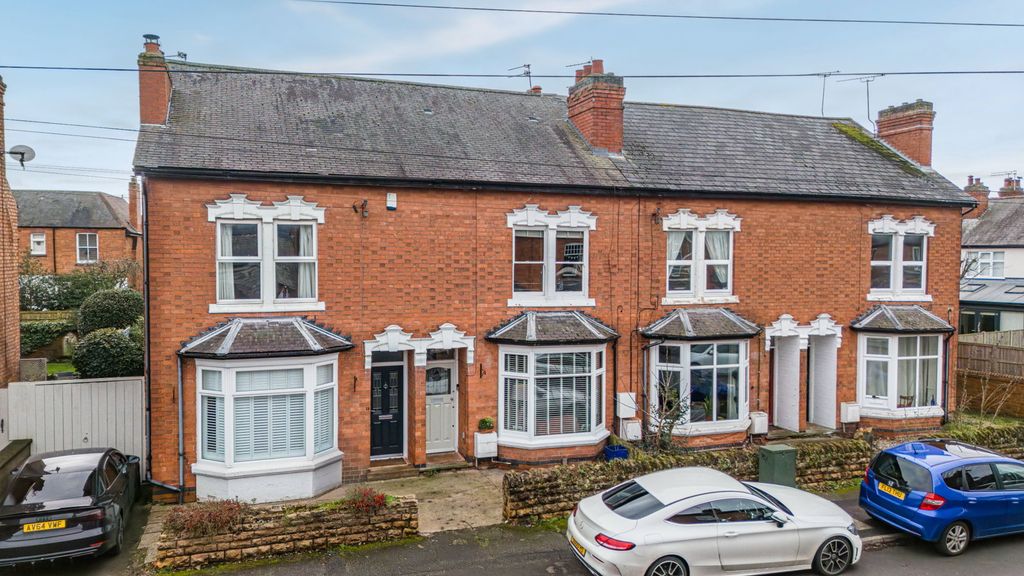 Property photo 1 of 34