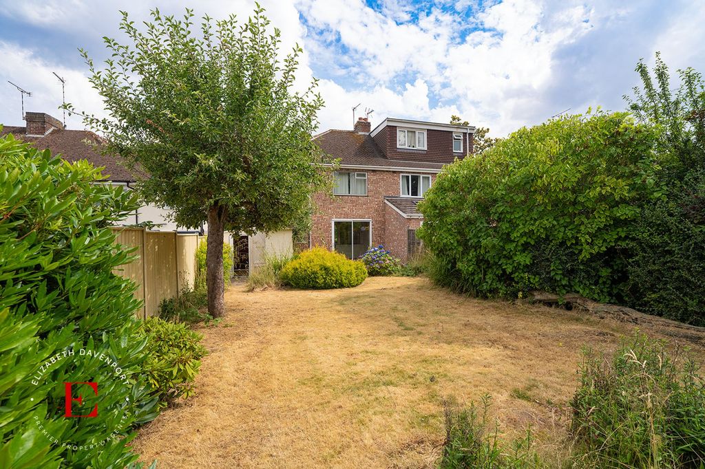 Property photo 3 of 14