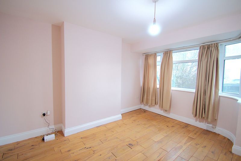 Property photo 2 of 12 Photo 1