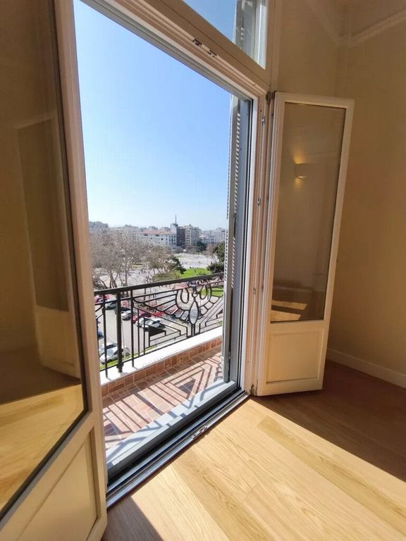 Property photo 1 of 18 For Sale Flat 78 m² In Thessaloniki