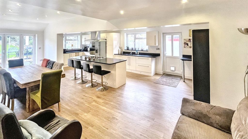 Property photo 3 of 25 Open Plan Kitchen/Diner