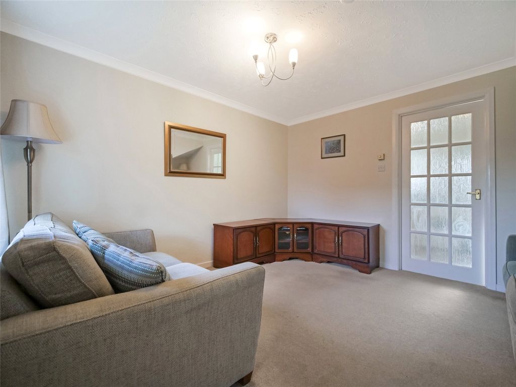 Property photo 3 of 20 Living Room