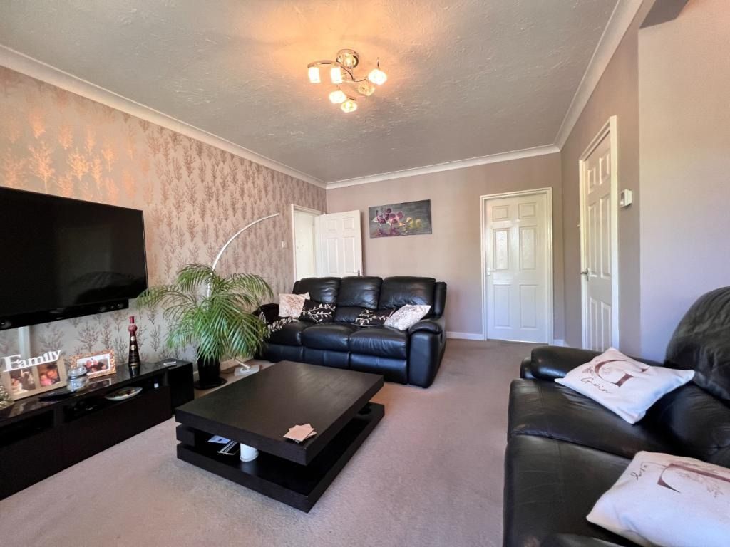 Property photo 3 of 14 5185754