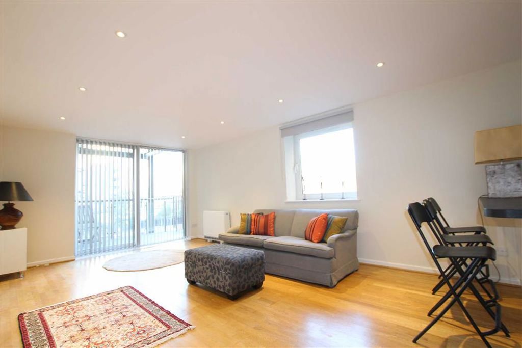 Property photo 2 of 8