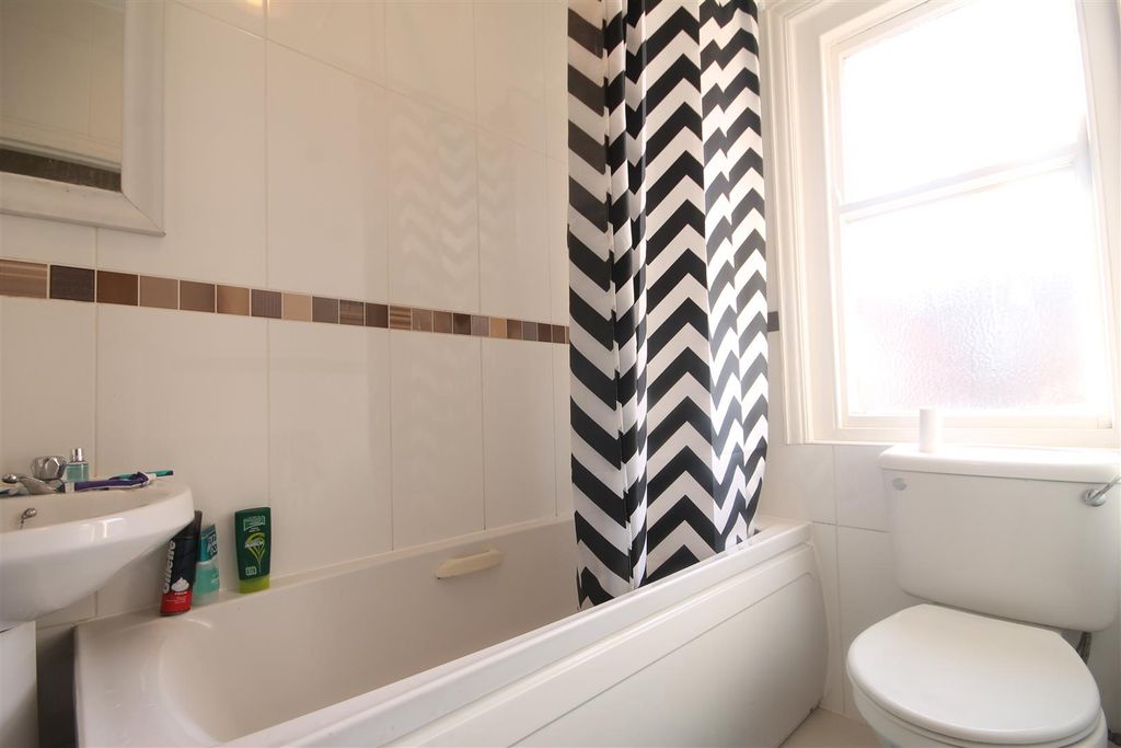 Property photo 2 of 8 2.Jpg