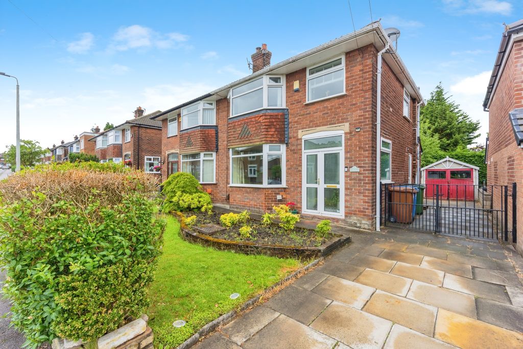 Property photo 1 of 17