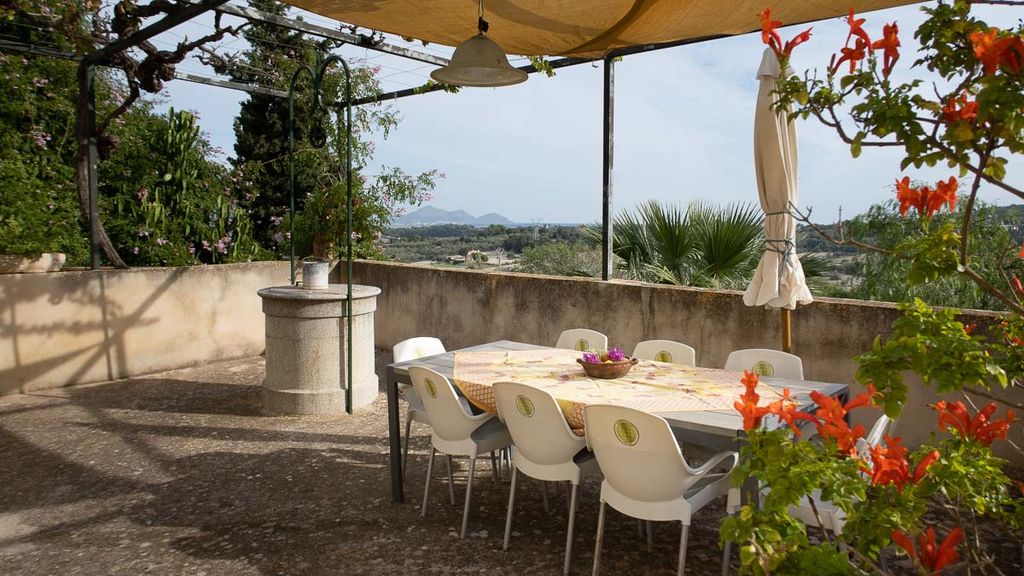 Property photo 3 of 40 77882 Small-7.Jpg