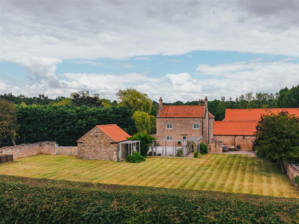 Property photo 1 of 51 Exterior And Gardens