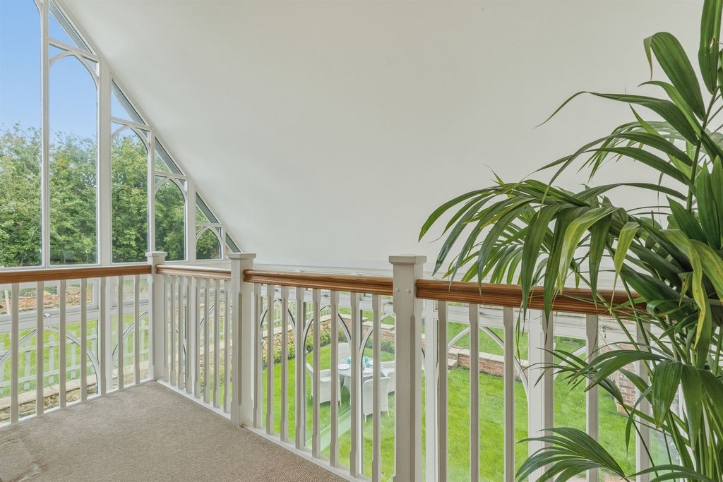 Property photo 2 of 24