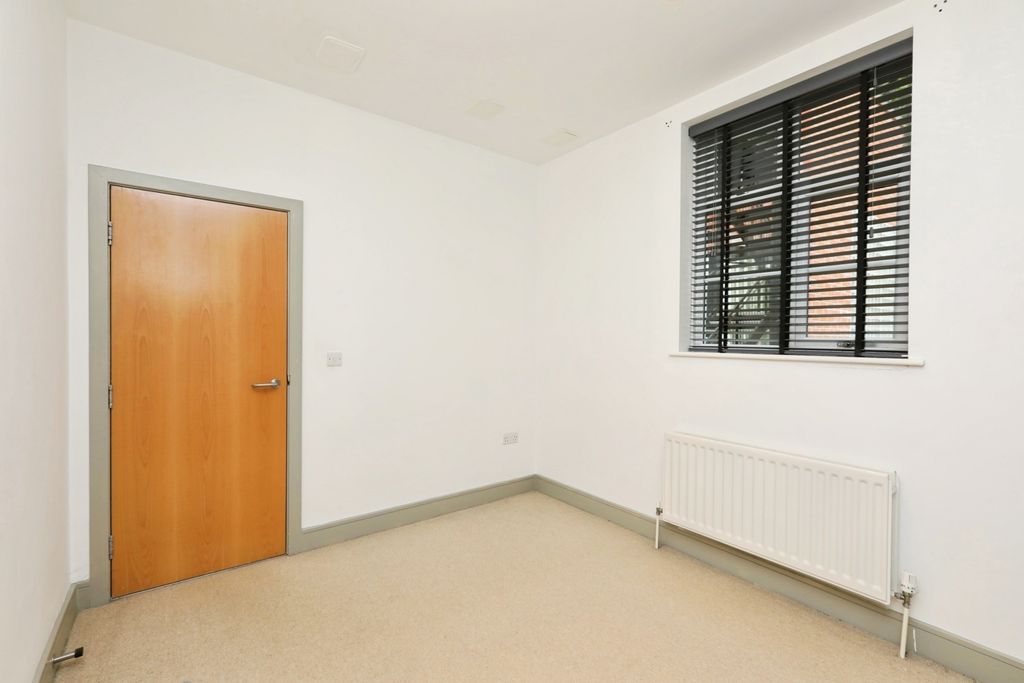 Additional image 12 of 2 bed flat for saleWoofindin Avenue, Sheffield, South Yorkshire S11