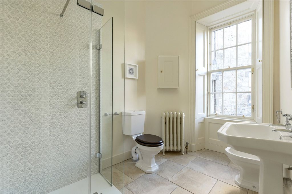 Additional image 10 of 3 bed flat for saleDanube Street, Stockbridge, Edinburgh EH4