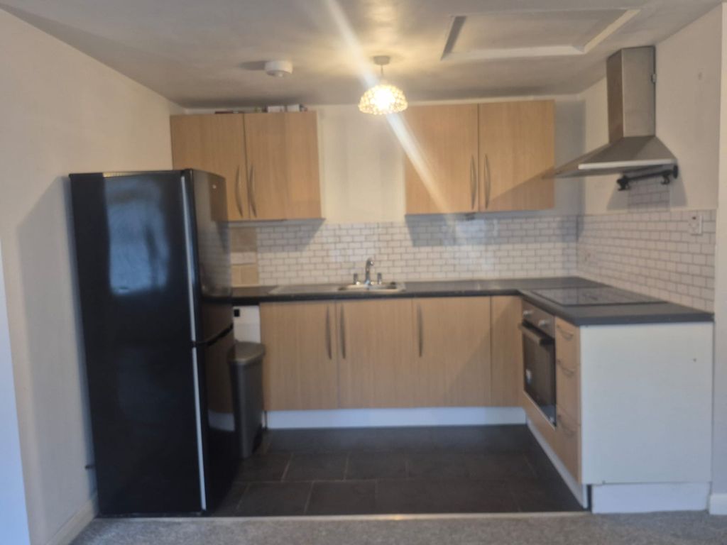 Property photo 3 of 6