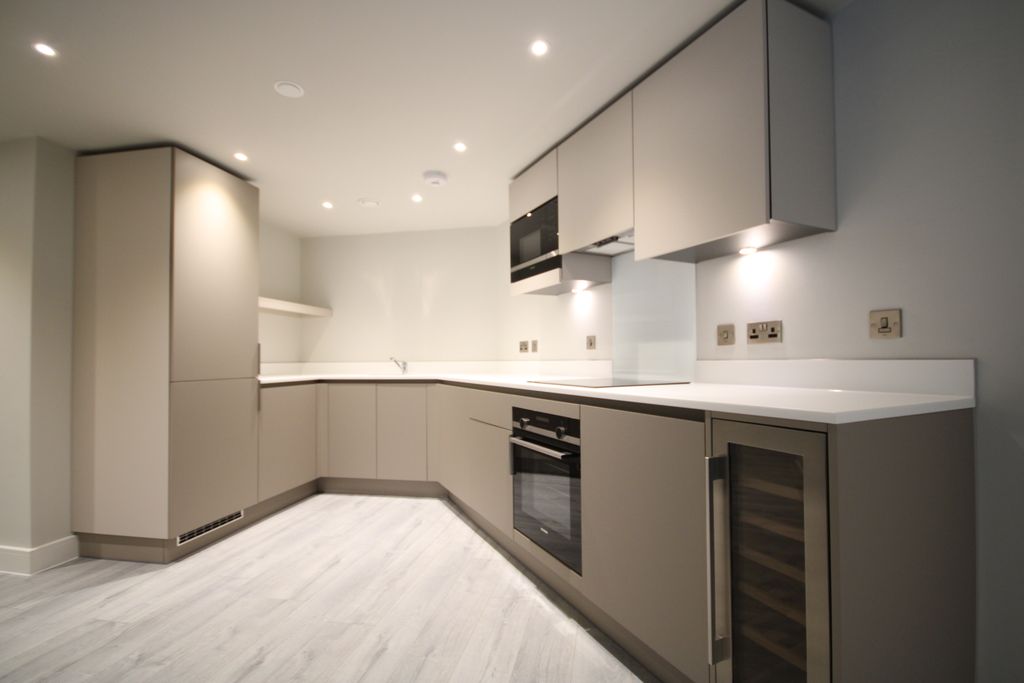 Property photo 3 of 26