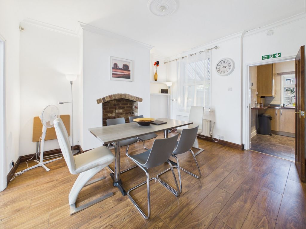 Property photo 2 of 16 Picture No. 04