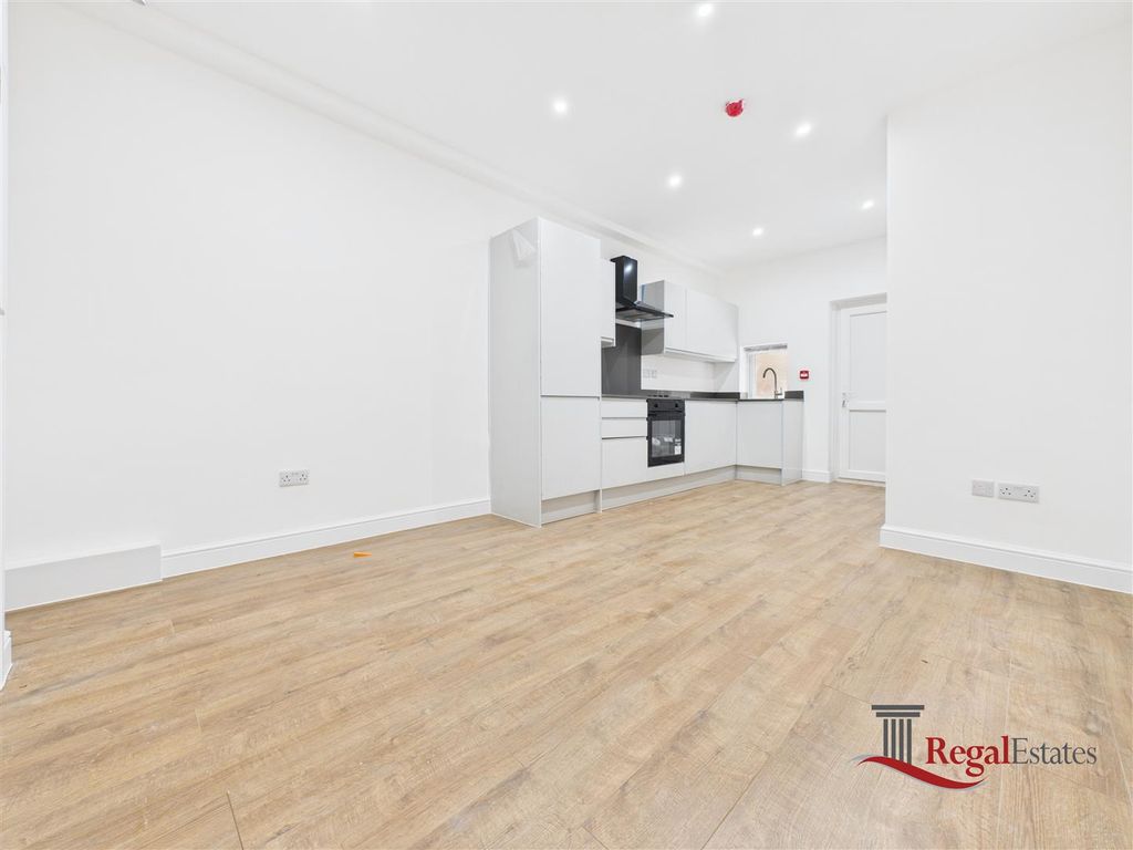 Property photo 1 of 6 Cam02489G0-Pr0224-Still004.Jpg