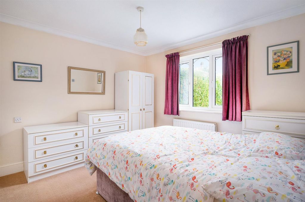 Property photo 3 of 12 Bedroom 1