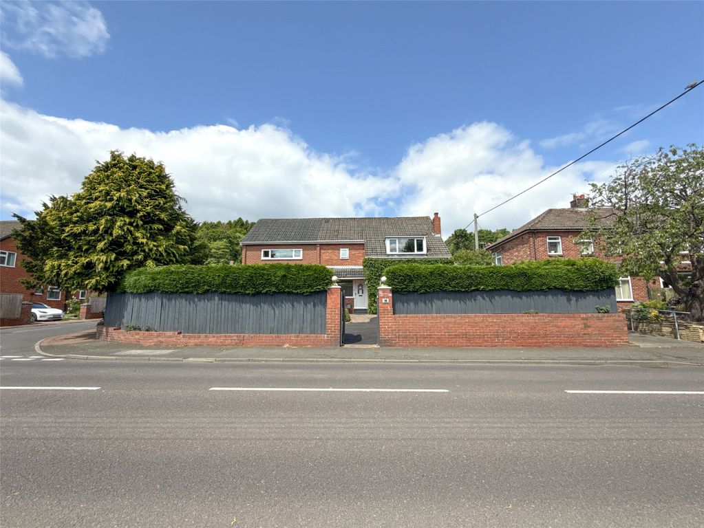 Property photo 2 of 40 External