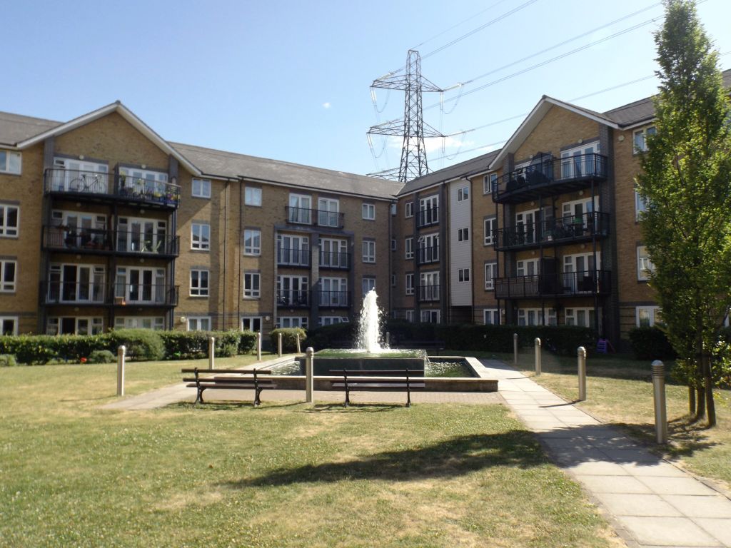 Property photo 1 of 9 Water Feature