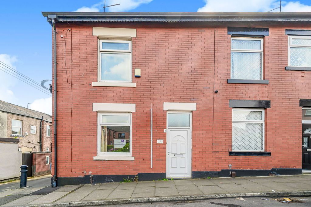 Property photo 1 of 15