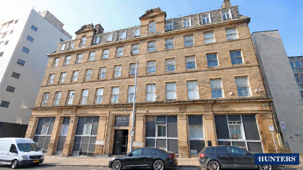 Property photo 1 of 12 Cheapside Chambers External.Png