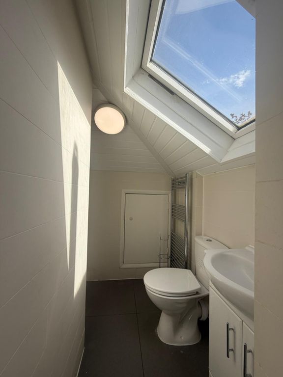 Property photo 3 of 4