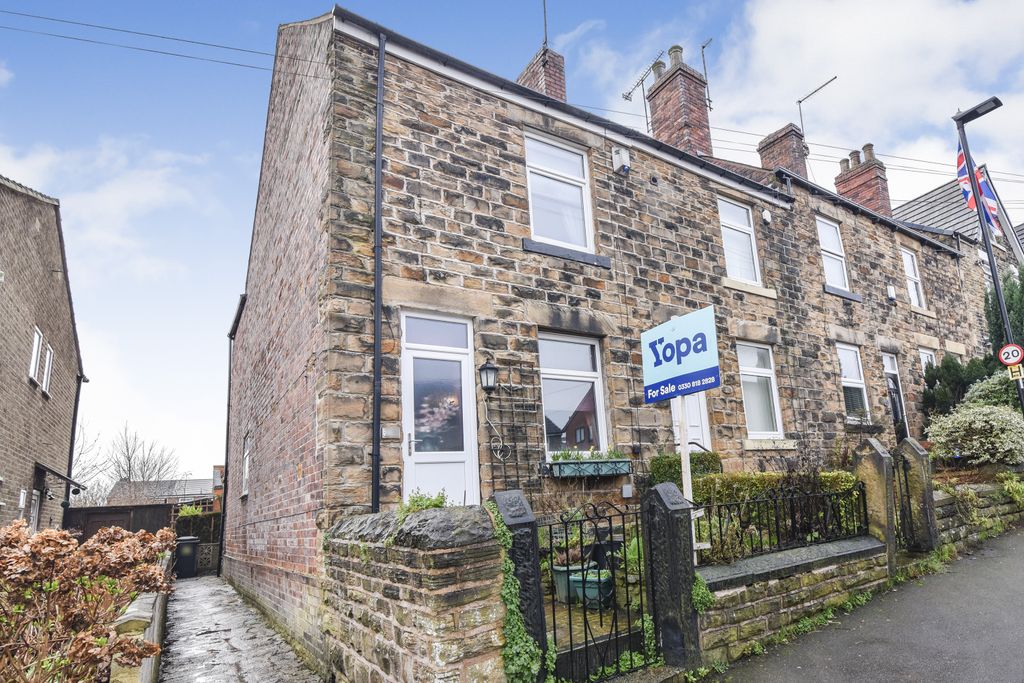 Property photo 1 of 18 Property Front