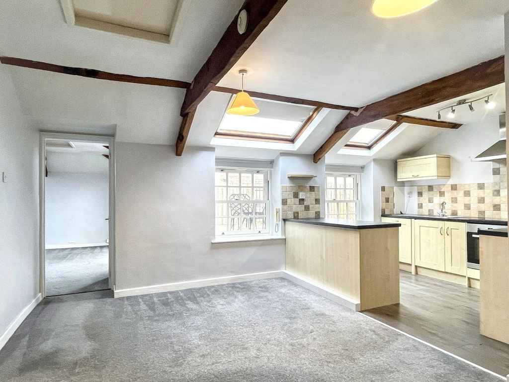 Property photo 2 of 17 Not Specified