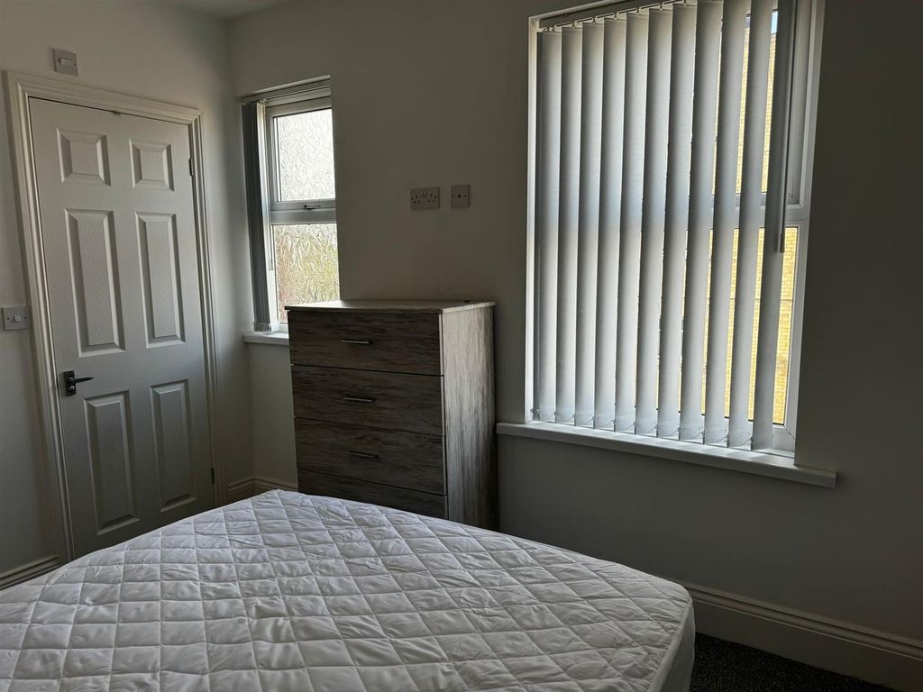 Property photo 3 of 9 1Ace14ce-A6B6-41d9-8197-3114770c2B10.Jpg