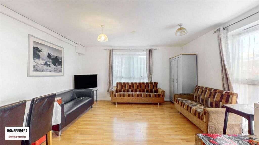 Property photo 2 of 12