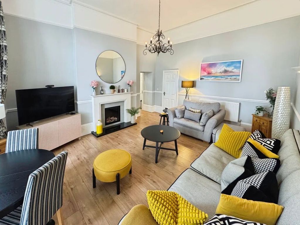 Property photo 2 of 19 Picture 2