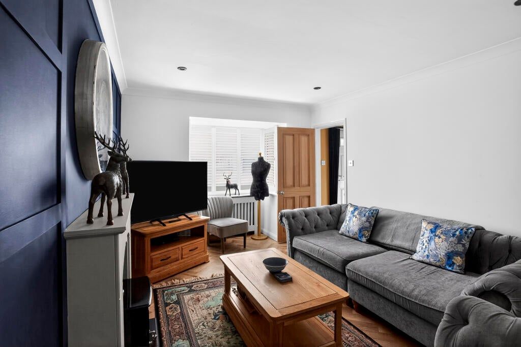 Property photo 2 of 21