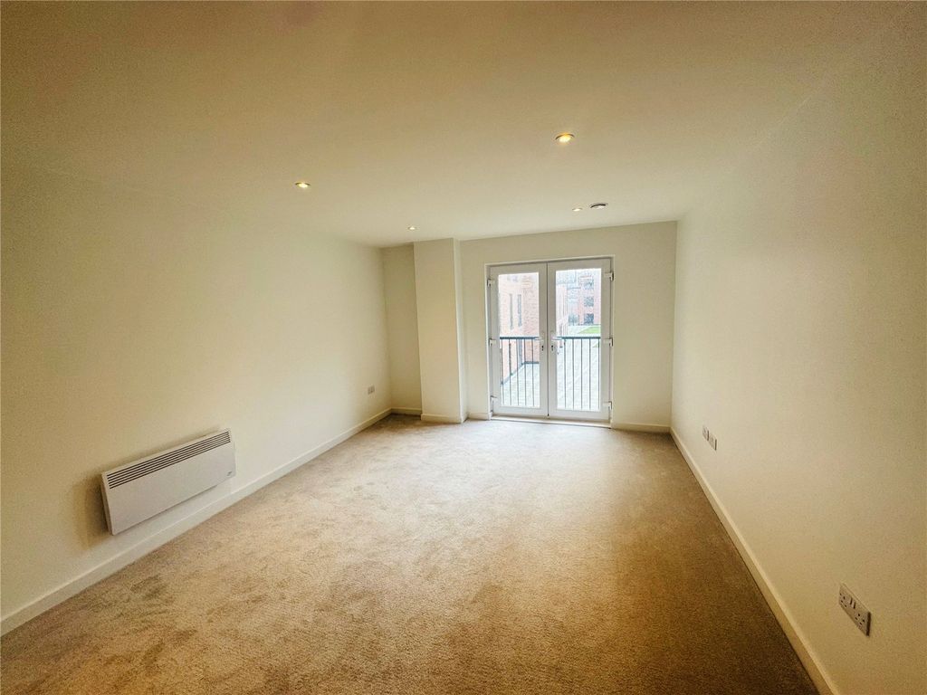 Property photo 3 of 6 Picture No. 02