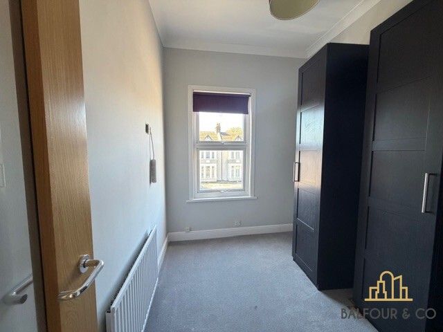 Property photo 3 of 6 Bedroom