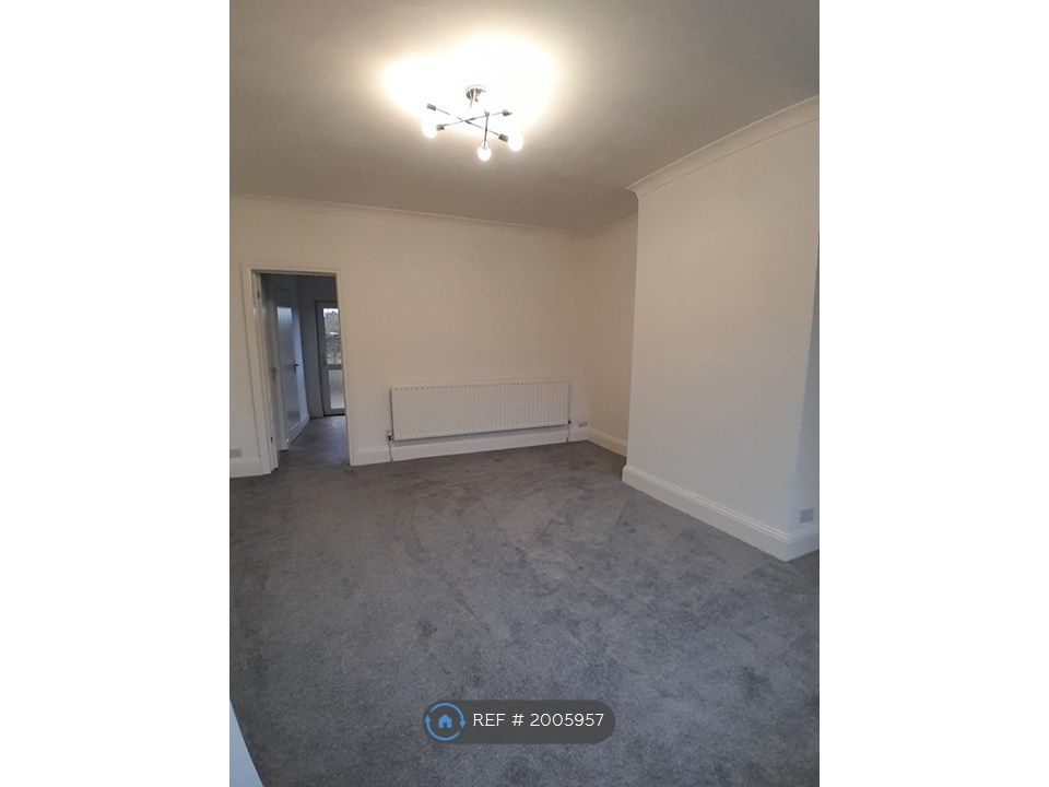 Property photo 2 of 10 Living Room