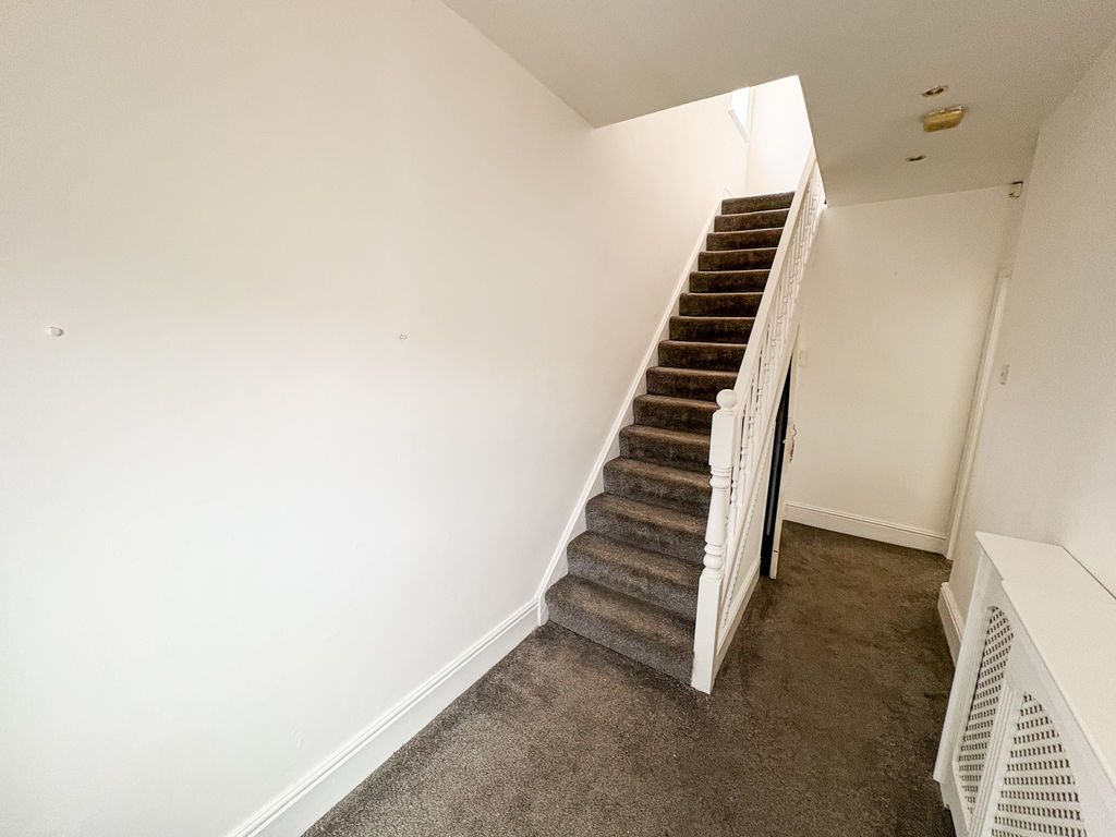 Property photo 2 of 12 Photo 2