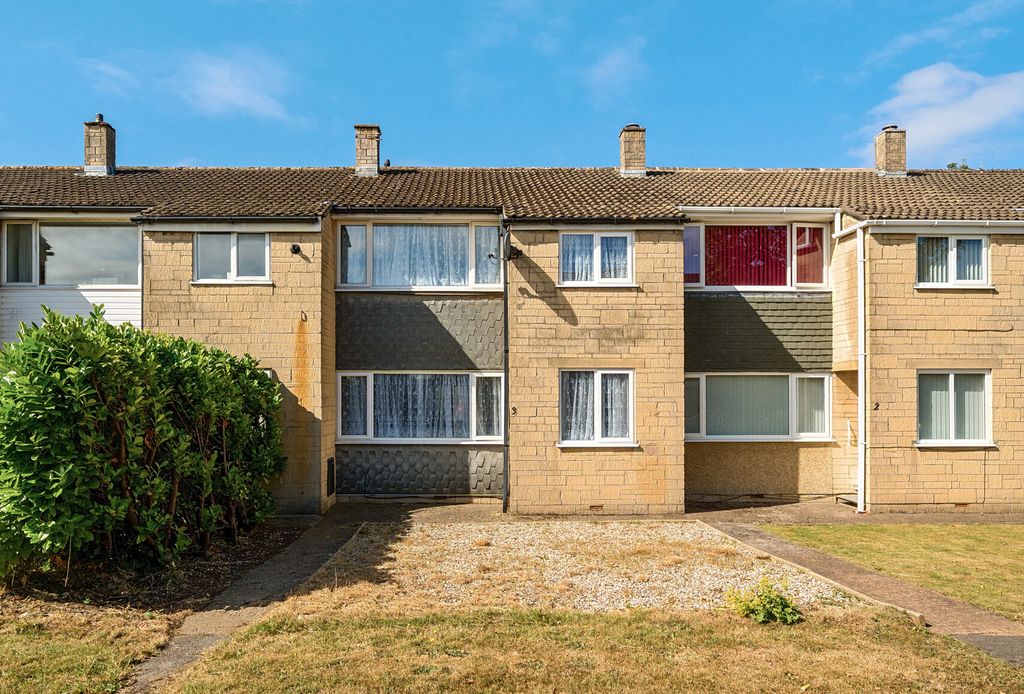 Property photo 1 of 13 1317005-1-686E43c...