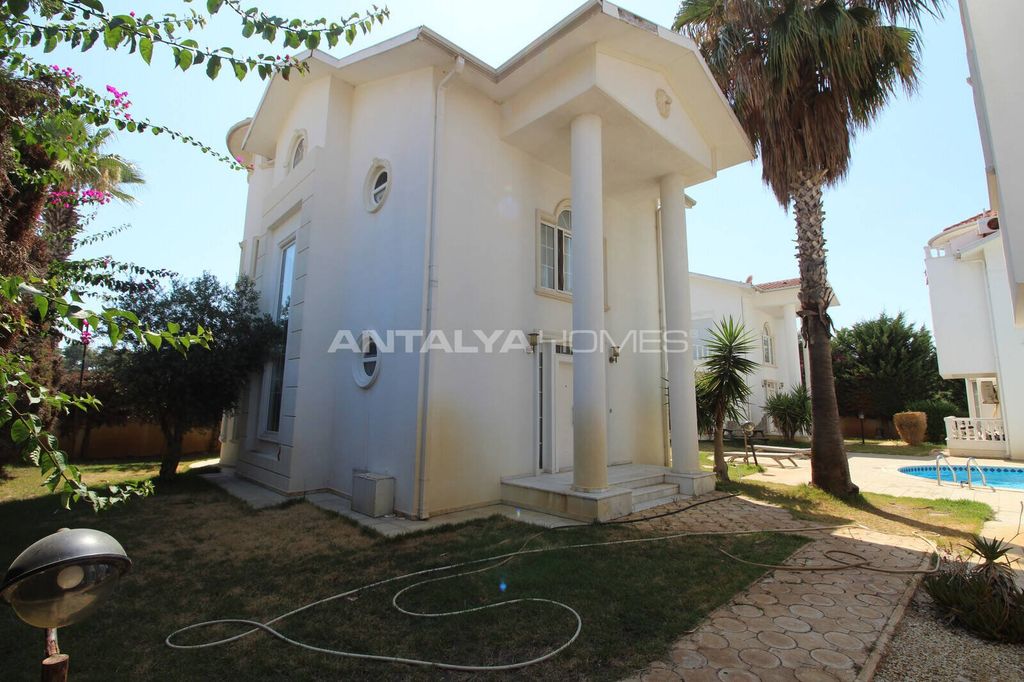Property photo 3 of 33