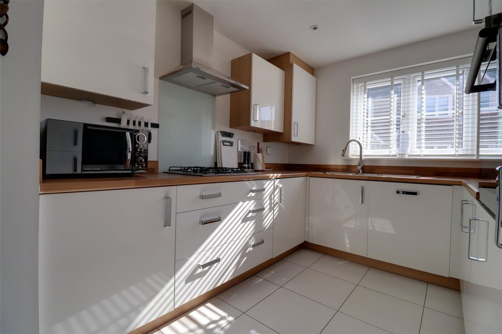 Property photo 3 of 15 3 - Kitchen