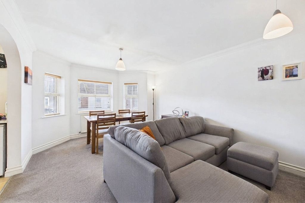 Property photo 3 of 7 Picture No. 08